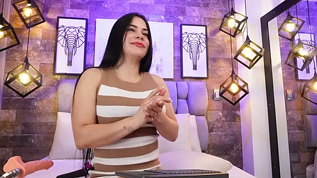 Miss Isabeella online show from July 2026 12:08:01 PM