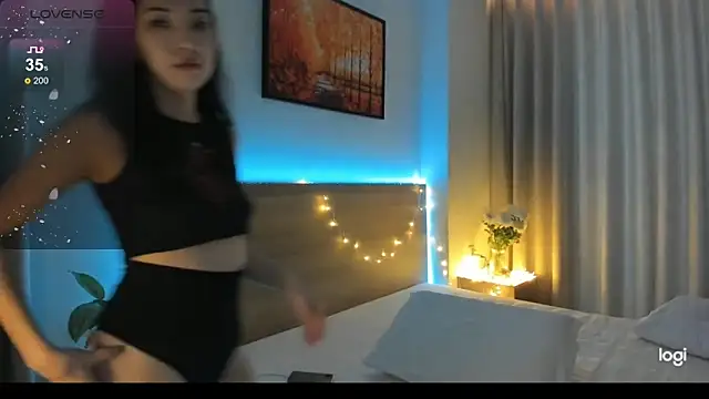 Snapshot of miko_kimura chatting on January 2025 08:22:01 AM miko kimura online show from January 2025 08:22:01 AM