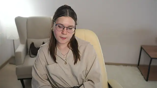 Snapshot of RoxieMatsuo chatting on June 2026 12:59:01 PM RoxieMatsuo online show from June 2026 12:59:01 PM