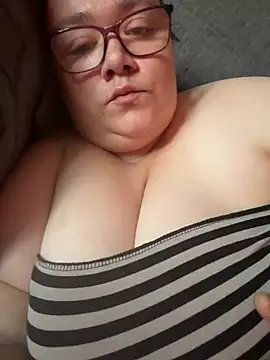 Honey HazelX online show from June 2026 04:17:01 AM