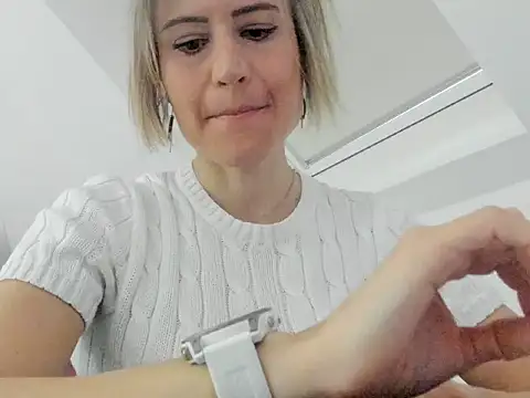 Ssoniaaa online show from March 2025 04:22:01 PM