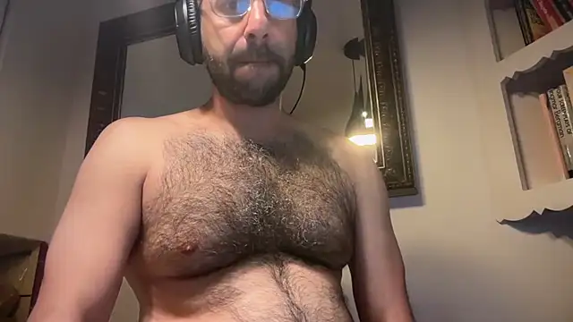 bulldog2069 online show from August 2026 06:26:02 AM