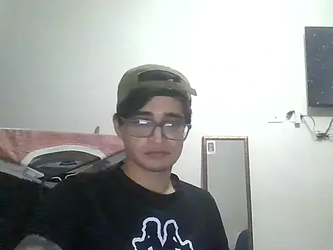 Snapshot of 9EddieBoi4 chatting on June 2026 09:10:01 AM 9EddieBoi4 online show from June 2026 09:10:01 AM
