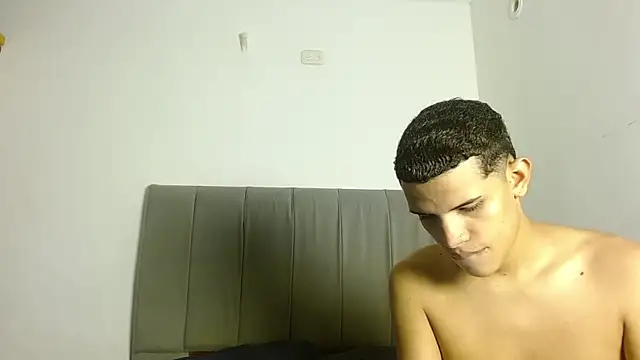 Jose And Daniel online show from June 2026 04:28:01 AM
