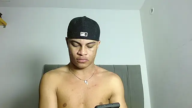 Jose And Daniel online show from July 2026 04:17:02 AM