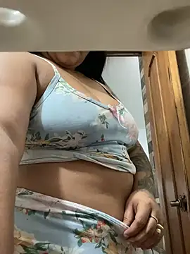 Snapshot of Valentina_Tilly chatting on July 2026 02:09:02 PM Valentina Tilly online show from July 2026 02:09:02 PM