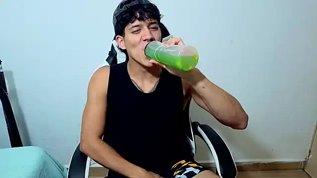 Noah  Dick online show from August 2026 01:08:01 AM