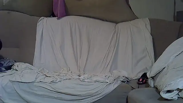 Snapshot of GariQNight chatting on January 2026 06:55:02 PM GariQNight online show from January 2026 06:55:02 PM