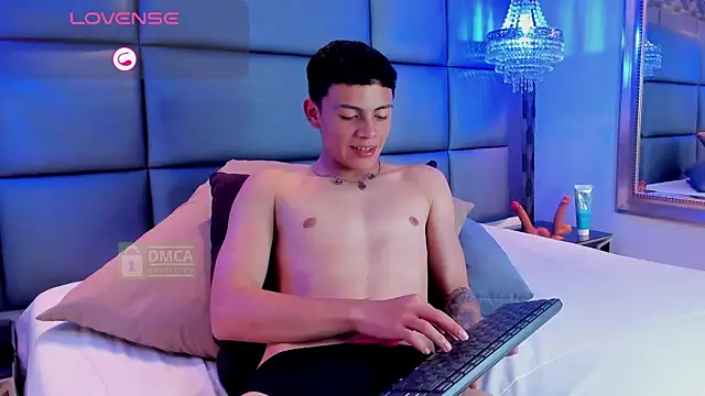 Mike Hung online show from June 2026 01:38:02 AM