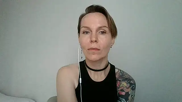 SunKissedxx online show from June 2026 03:49:02 PM