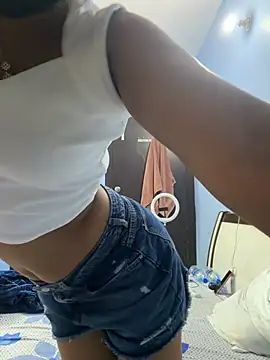 Muskan alveera18 online show from July 2026 03:58:02 PM
