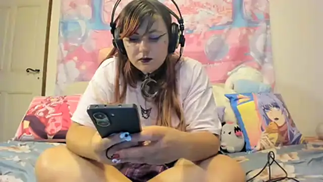 Amalya Chimera online show from August 2026 07:28:01 PM