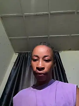 Snapshot of Prettypetit chatting on July 2026 01:06:01 PM Prettypetit online show from July 2026 01:06:01 PM