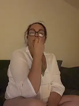 Snapshot of GesineMature chatting on July 2026 08:04:02 PM GesineMature online show from July 2026 08:04:02 PM
