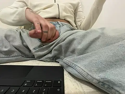 davisantoscam online show from July 2026 03:06:02 AM