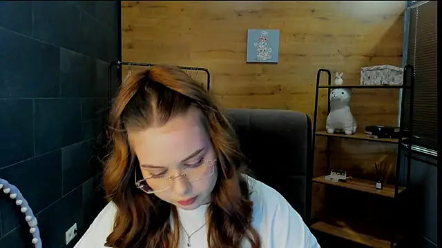 KellyyPalmer online show from July 2026 12:10:01 PM