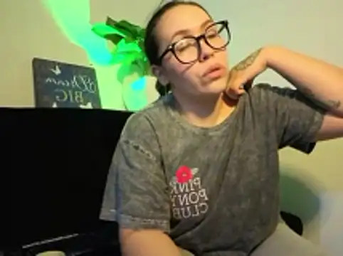 Charlotte Sinclair online show from July 2026 04:17:02 AM