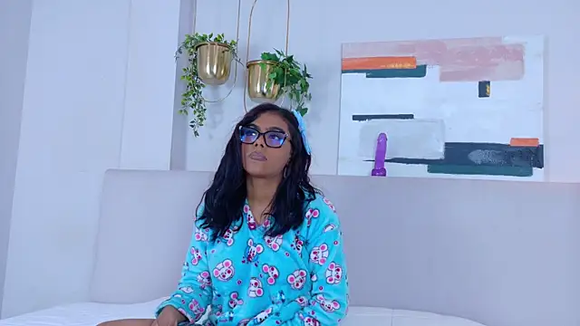 MikaellaFoxx online show from August 2026 03:21:02 AM