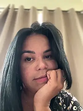 AliceStarshine online show from November 2025 03:49:01 PM