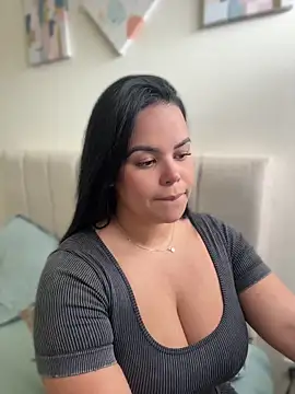 AliceStarshine online show from May 2026 01:38:02 PM