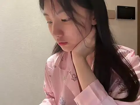 miumikkkki online show from July 2026 11:25:02 AM