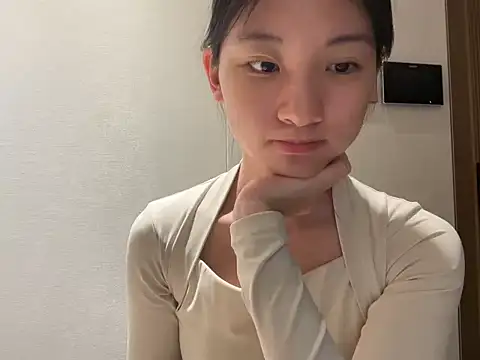 miumikkkki online show from July 2026 11:15:02 AM