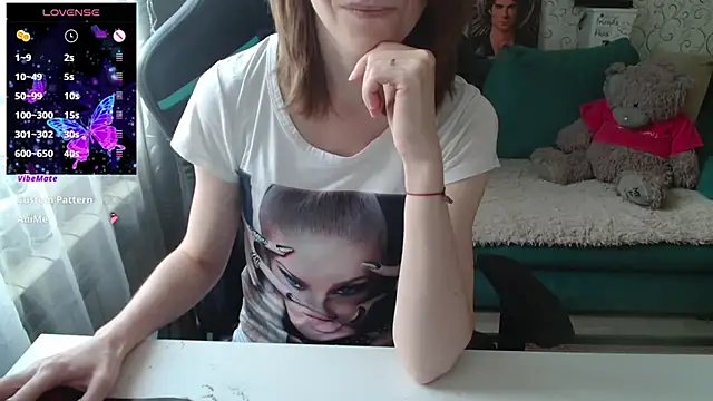 Snapshot of __Alisa__ chatting on July 2026 02:14:02 PM Alisa online show from July 2026 02:14:02 PM