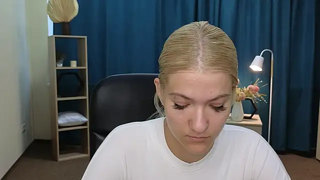 CammyYoula online show from July 2026 04:16:01 AM