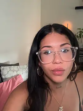 littlelatina online show from July 2026 04:49:02 PM