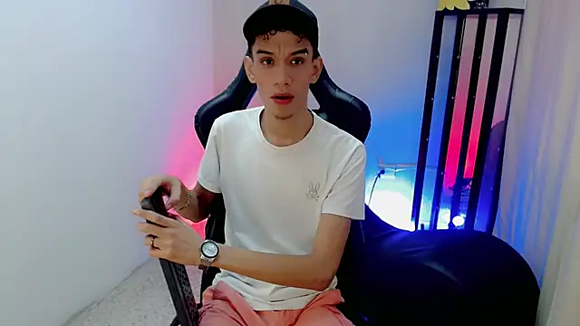 YorYo hot online show from July 2026 01:25:01 PM