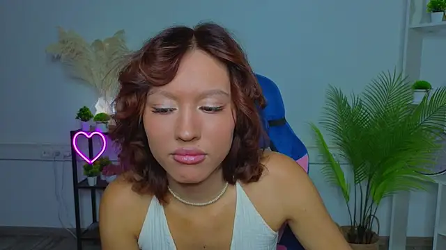 Snapshot of JazlynPlant chatting on August 2026 10:25:01 AM JazlynPlant online show from August 2026 10:25:01 AM