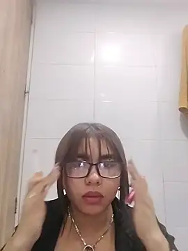 Meryluu online show from July 2026 05:54:02 AM