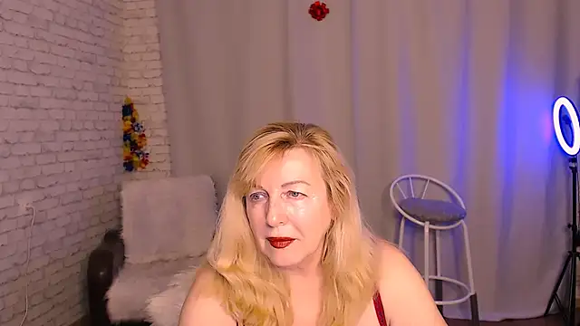 Samantha Si online show from February 2025 06:06:01 PM