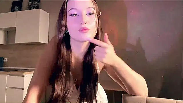 Snapshot of lil_LYA_23 chatting on July 2026 11:05:02 AM lil LYA 23 online show from July 2026 11:05:02 AM