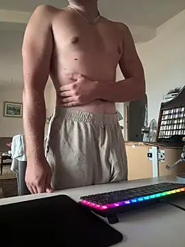Lucas Macdick online show from July 2026 04:21:02 AM