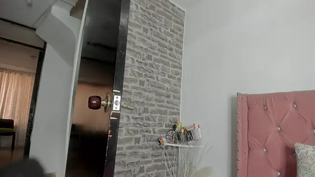 Snapshot of Neu_juuken chatting on July 2026 05:37:01 PM Neu juuken online show from July 2026 05:37:01 PM