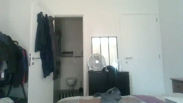 Snapshot of FFbottomnow chatting on July 2026 03:14:02 PM FFbottomnow online show from July 2026 03:14:02 PM