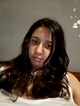 LeylaYvess online show from July 2026 07:12:02 PM