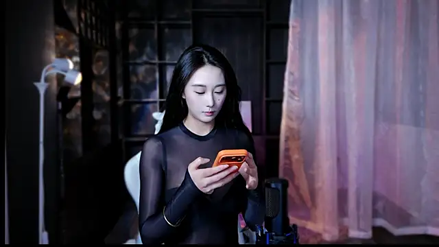 Lucky  Yuner online show from July 2026 08:43:02 AM