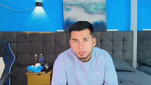 ThiagoVegga online show from July 2026 04:45:01 AM