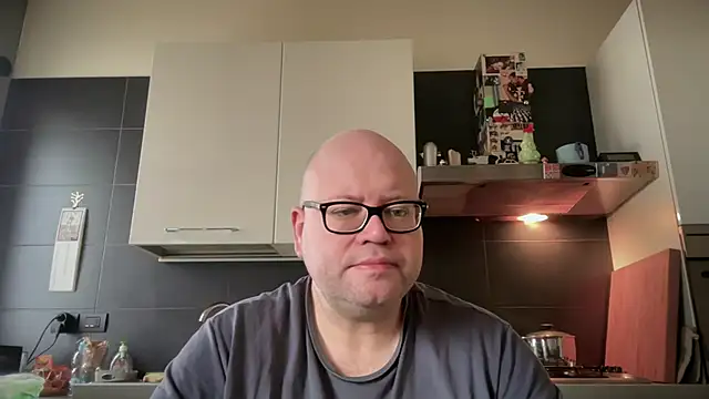 theitalianbear online show from February 2025 11:51:02 AM