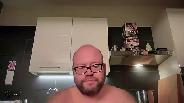 theitalianbear online show from April 2026 10:12:01 PM