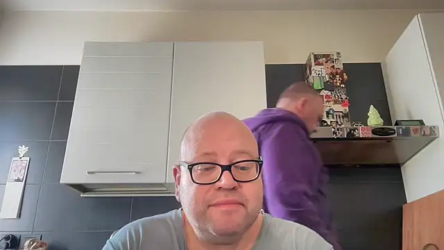 theitalianbear online show from April 2026 07:50:01 AM
