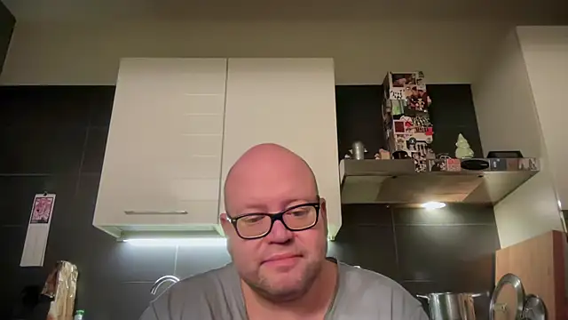 theitalianbear online show from April 2026 12:48:01 AM