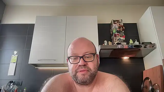 theitalianbear online show from May 2026 07:15:02 AM
