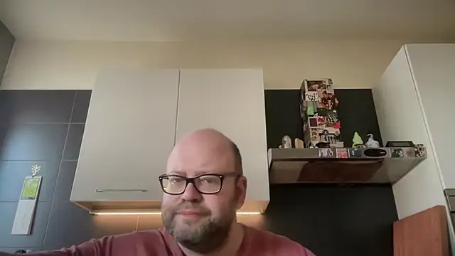 theitalianbear online show from May 2026 05:05:02 AM