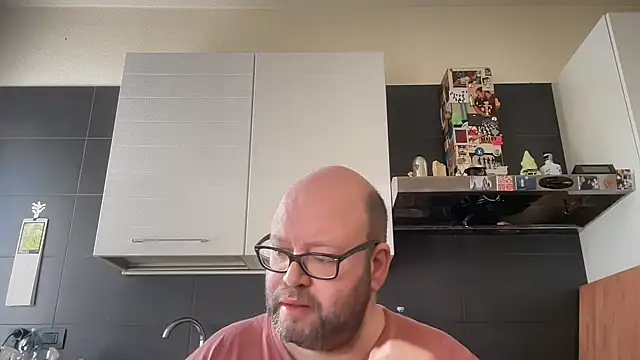 theitalianbear online show from May 2026 07:25:02 AM