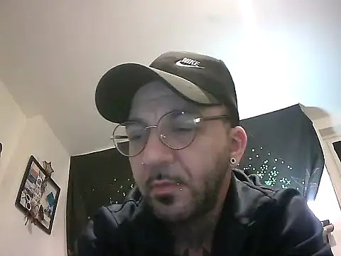 MagicStickBoy online show from March 2026 11:33:01 PM