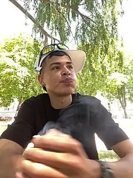hamzel23 online show from July 2026 12:01:01 PM