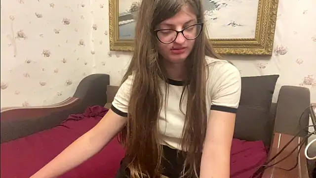 AngeOlia online show from July 2026 11:37:01 PM